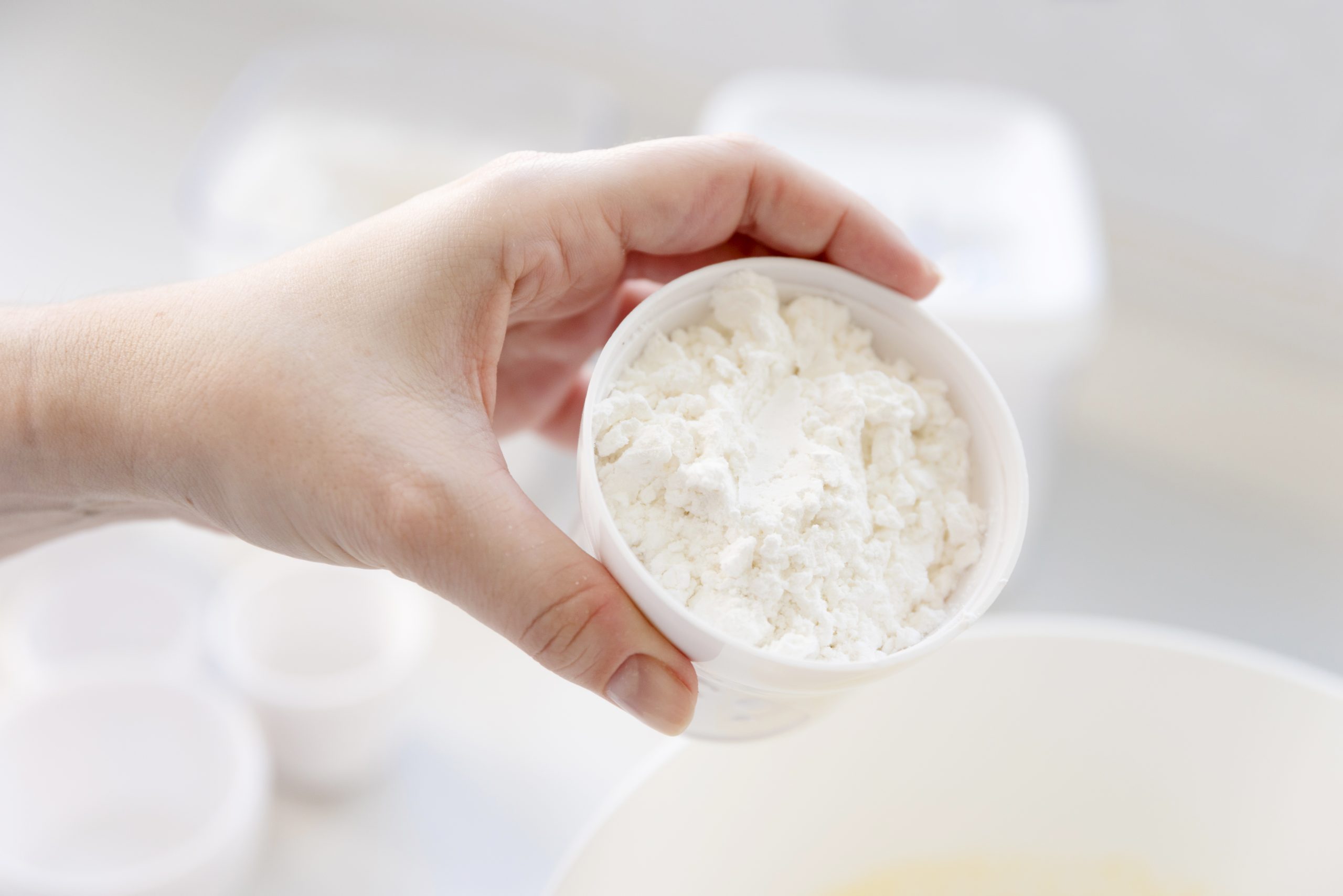 alginaat voor alginaatadruk word vastgehouden