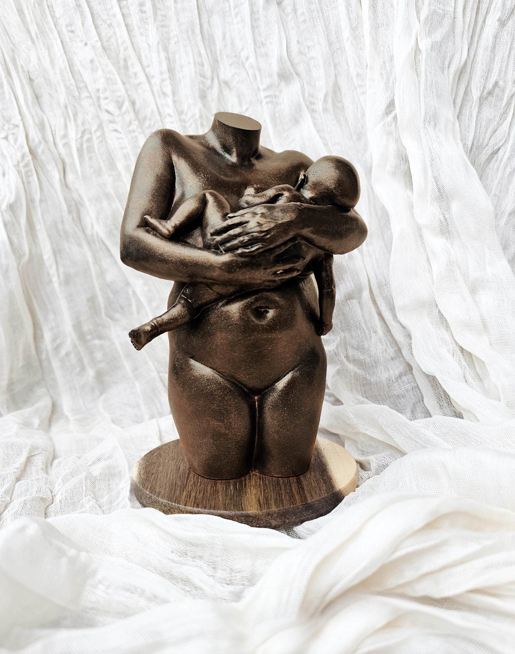 brons-moeder-en-kind-beeld Brons Moeder en kind beeld zonder kleding | 14-110 - Afbeelding 1