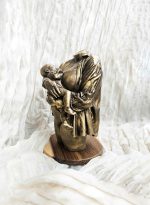 Kunststof Moeder en kind beeld met kleding | 14-109 - Afbeelding 4