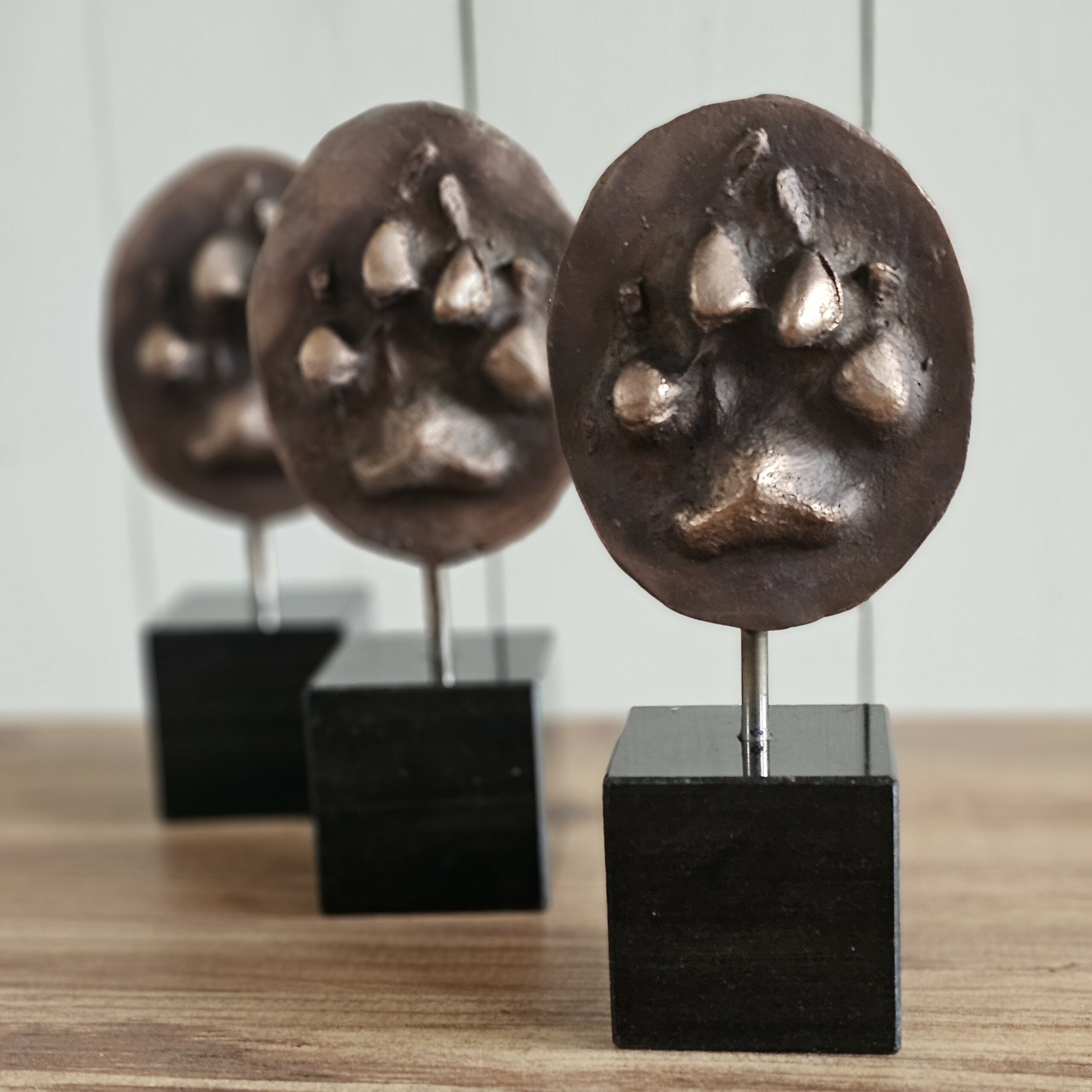 pootafdruk-scaled Beeld pootje met platte achterkant | 13-101 - Afbeelding 1