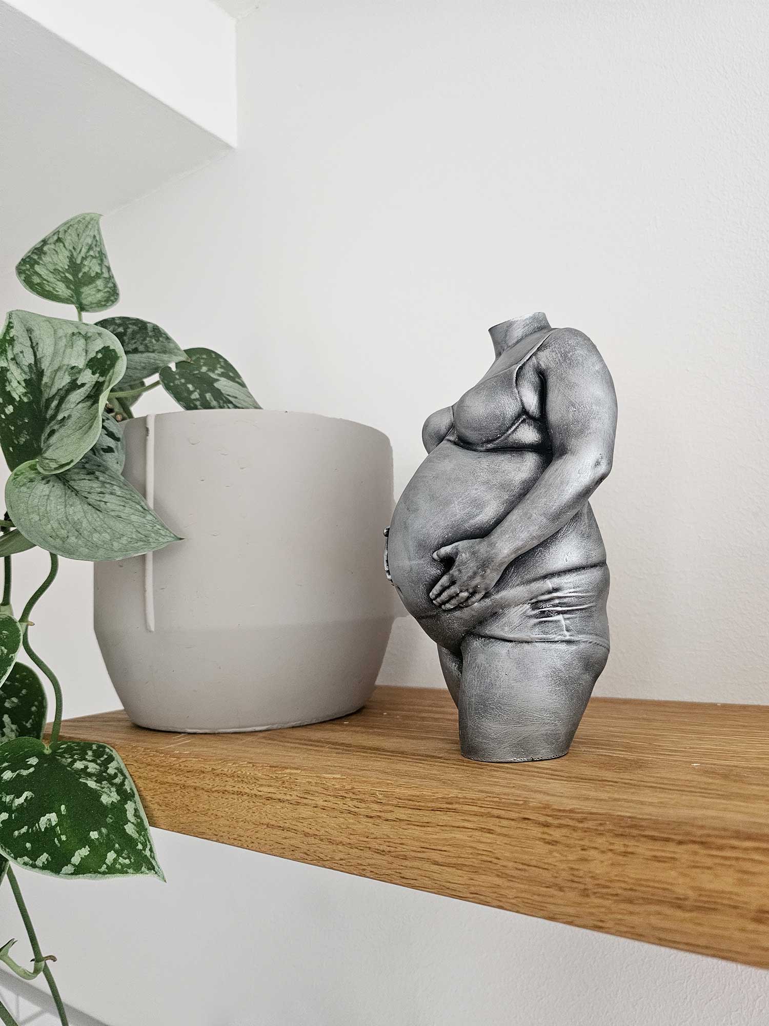 zwangerschapsbeeldje-zilver Zwangerschapsbeeldje zilverlook | 17-110 - Afbeelding 1