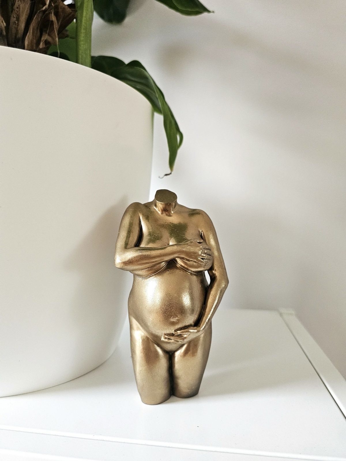 Zwangerschapsbeeldje glossy goudlook | 17-103 - Afbeelding 4