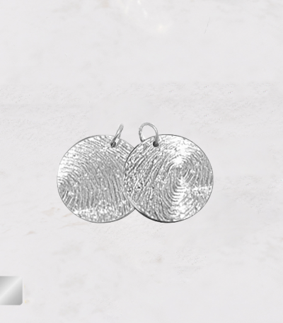 vingerafdruk in rond bedel zilver